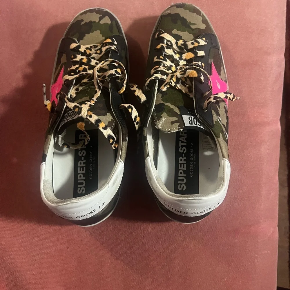 Golden Goose Camouflage Sneakers with Pink Star and Leopard Laces - Picture 2 of 4
